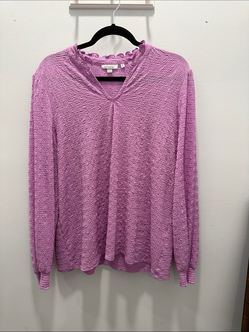Chico's Lavender Textured Long-Sleeve V-Neck Blouse. Size 3.  US size16W